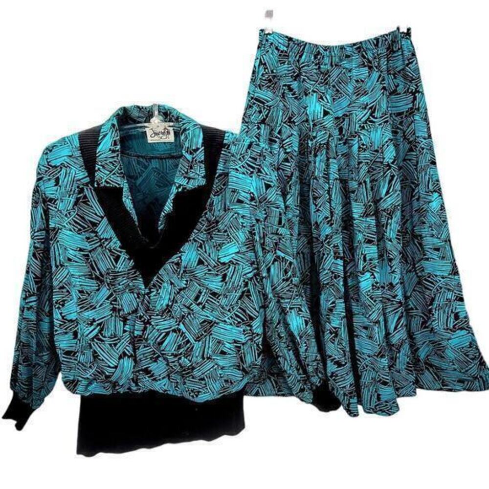 Secrets Vintage Geometric‎  V-neck Sweatshirt Shirt Pleated Maxi 2 Piece Outfit